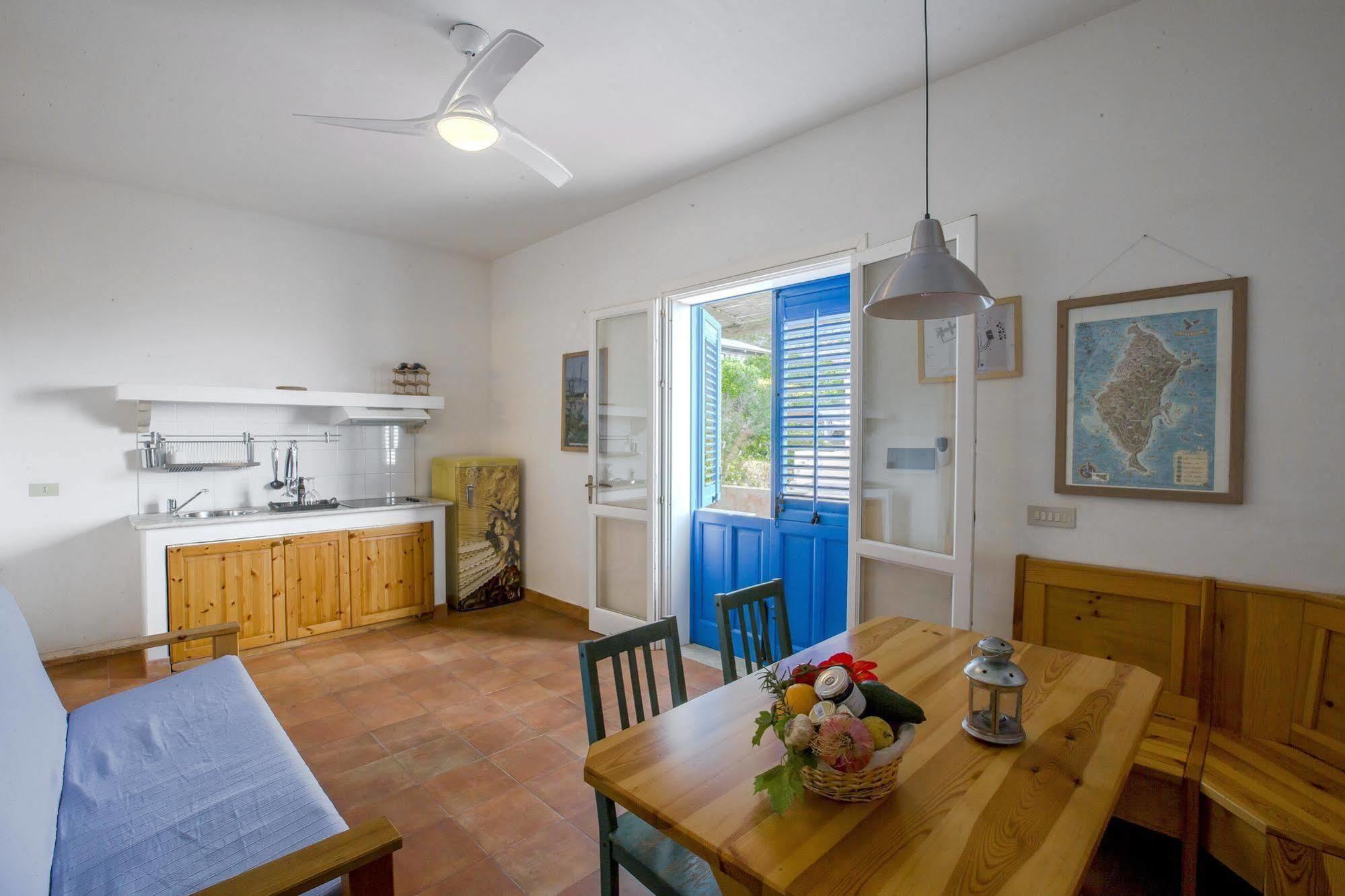 Marettimo Residence Luaran gambar